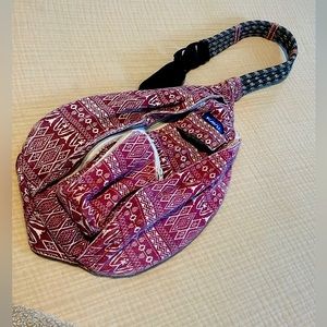 Maroon Aztec print Kavu bag